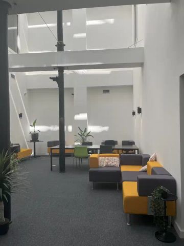 Standard Studio - Photo 2