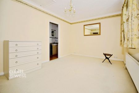 2 bedroom apartment to rent - Photo 4