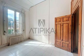 Casa señorial junto a la Clínica Teknon, Barcelona