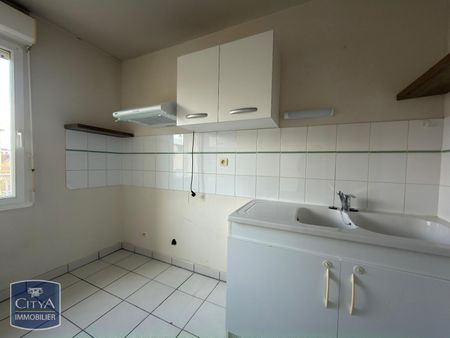 Location Appartement 3 pièces 61m² BRIVE LA GAILLARDE 19100 - Photo 3