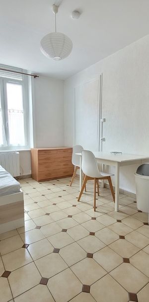Location Appartement 1 pièce 18m² CALAIS 62100 - Photo 1