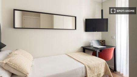 3 room luxury Apartment for rent in Valencia - Photo 2