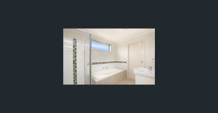 Modern living in the heart of Town! - Photo 3