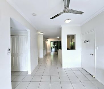 FRESH AND MODERN – FURNISHED - Photo 1