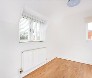 4 bedroom end of terrace house to rent - Photo 6