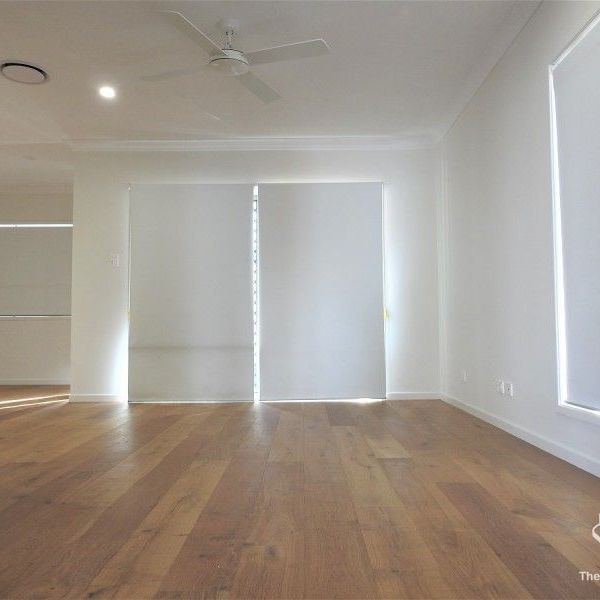 4 br Townhouses next door to Sunnybank Hills State School - Photo 1