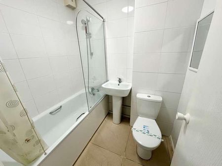 Laleham Road, Shepperton, TW17 - Photo 5