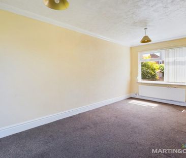 3 bedroom end of terrace house to rent - Photo 2