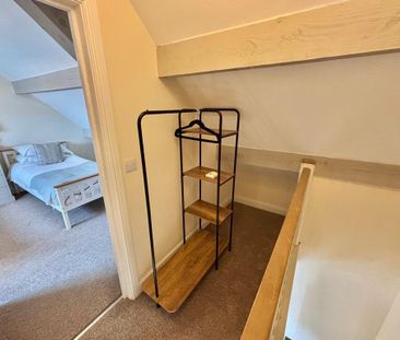 2 bedroom end of terrace house to rent - Photo 3