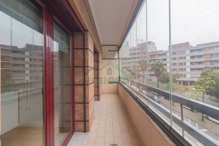 4 bedroom luxury Apartment for rent in Odivelas, Lisbon - Photo 2