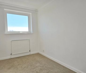 3 bedroom house to rent Sevenoaks Road, Eastbourne, BN23 - Photo 2