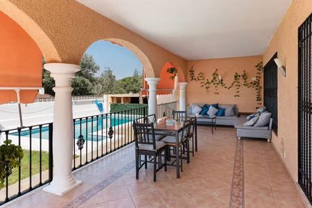 Detached Villa · Elviria - Photo 2