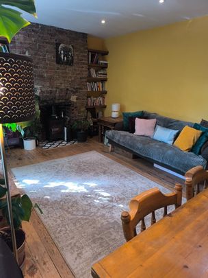 Room in a Shared Flat, London, SE5 - Photo 1