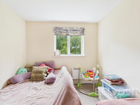 3 bedroom maisonette to rent - Photo 4