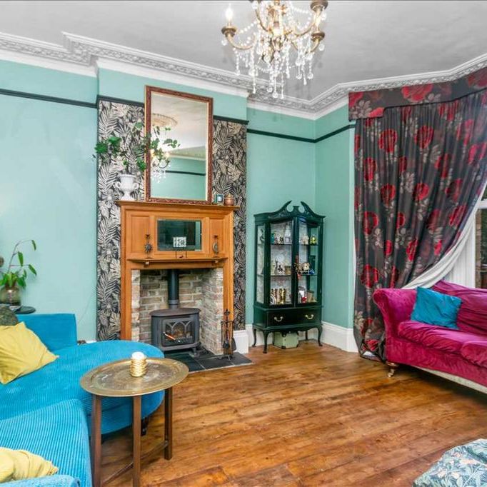 1 bedroom in a house share to rent - Photo 1