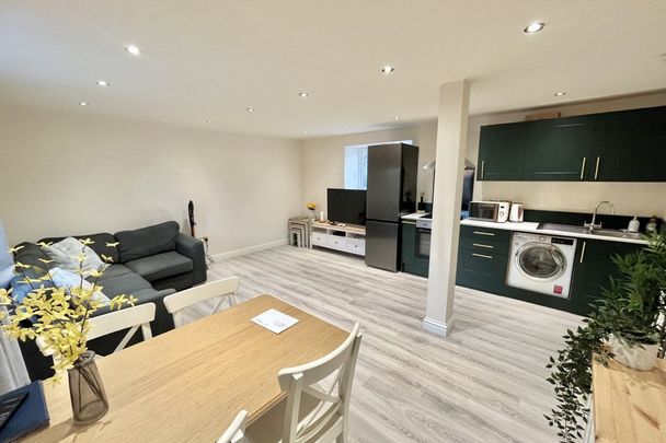 Market Place - Photo 1