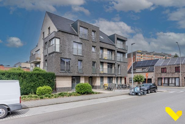 Leuk instapklaar appartement met dakterras - Photo 1