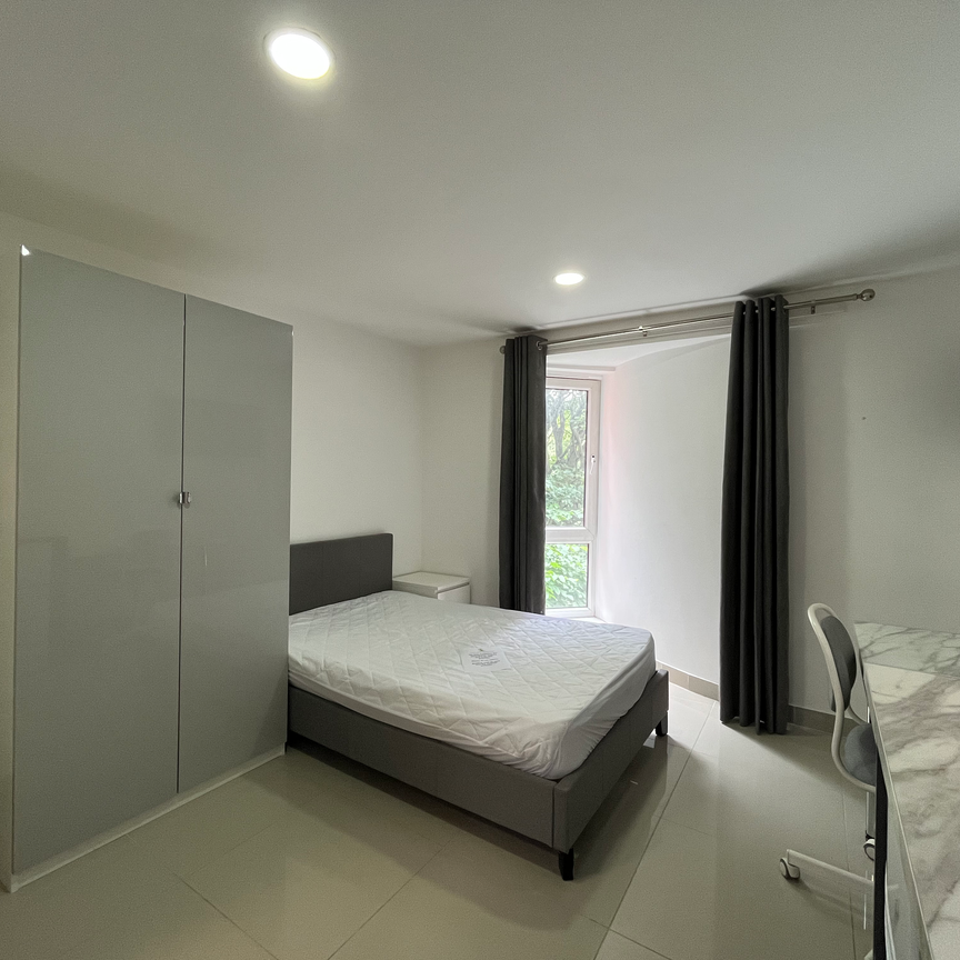 Flat 37, Samara Plaza, LS2 9DU, Leeds - Photo 1