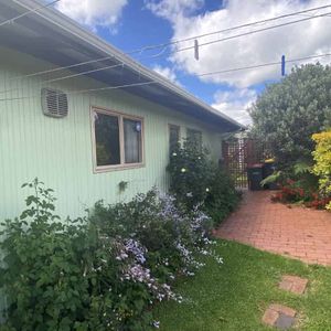 Warm & well kept - Photo 2