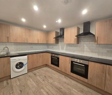 Ormonde Avenue, Epsom KT19, London - Photo 2