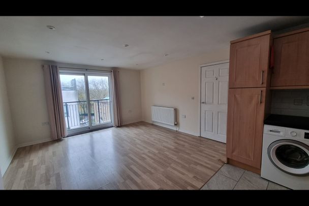 1 Bed Flat, Admirals Wharf, SO14 - Photo 1