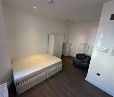 Studio Flat, Quadrant Road, CR7 - Photo 3