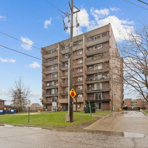 Sandilands Tower Apartments - Photo 3