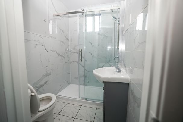 For Lease - 37 Holland Street Unit# 1, Bradford West Gwillimbury, Ontario - Photo 1