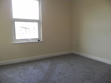 2 bed Mid Terraced House for Rent - Photo 3