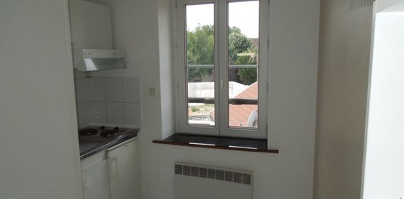 Location Appartement 1 pièce 17m² - Photo 2