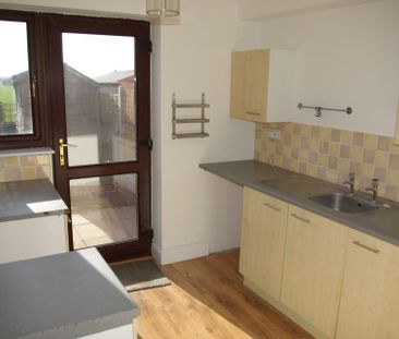 1 bedroom flat to rent - Photo 6