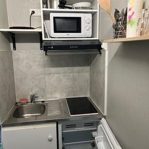 Location Appartement 1 pièce 18m² BORDEAUX 33000 - Photo 2