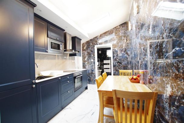 2 bedroom terraced house to rent - Photo 1