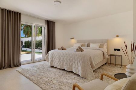 Luxury Villa for rent in Nueva Andalucia, Andalusia - Photo 5