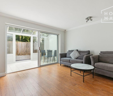 4 bedroom flat to rent - Photo 2