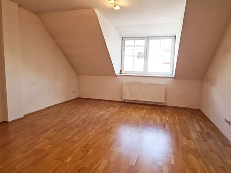 NASCHMARKT-NÄHE, 62 m2 Dachgeschoß, 2 Zimmer, Küche, Wannenbad, Parketten, U4-Nähe, Kettenbrückengasse - Foto 5