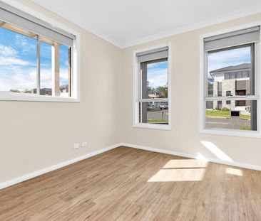 78 Natasha Parade, Rouse Hill NSW 2155 - House For Rent | Domain - Photo 5