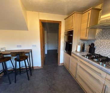 3 bedroom terraced house to rent - Photo 5