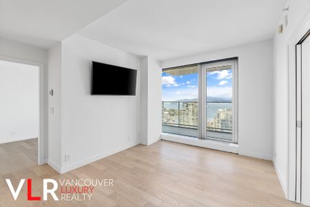 Condo in Downtown Vancouver, BC - Photo 2