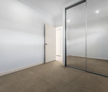 Contemporary living, effortless convenience and stylish comfort - Photo 4