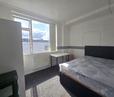 1 Bed House share For Rent - Photo 2