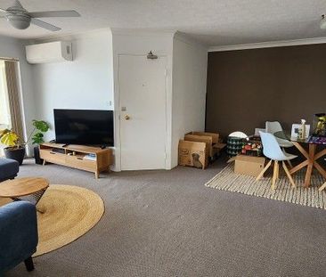 Beautiful Views in Runaway Bay - Photo 4