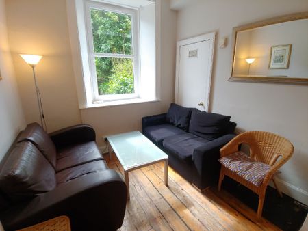 3 bedroom apartment to rent - Photo 2
