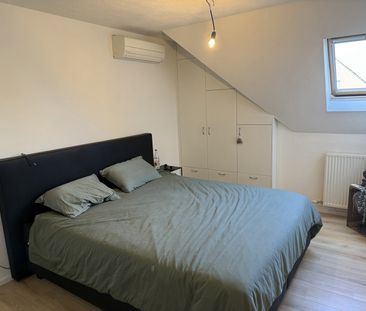 Ruim en instapklaar appartement met 2 slaapkamers, terras en garage... - Photo 3