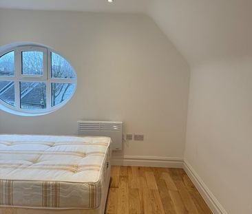 1 Bed Flat, Hollybush St, E13 - Photo 2