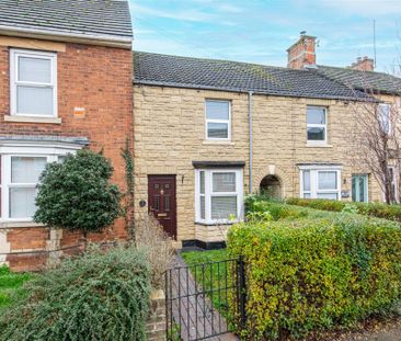 2 bed House - Mid Terrace To Let - Photo 2