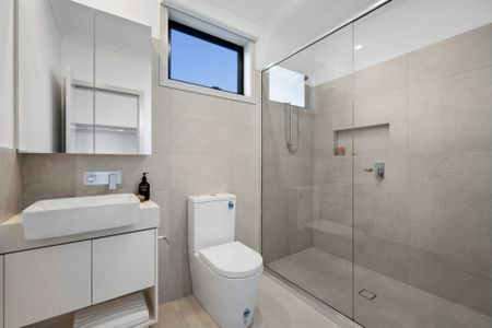 Modern Low-Maintenance Townhouse in a Prime South Morang Location - Photo 3