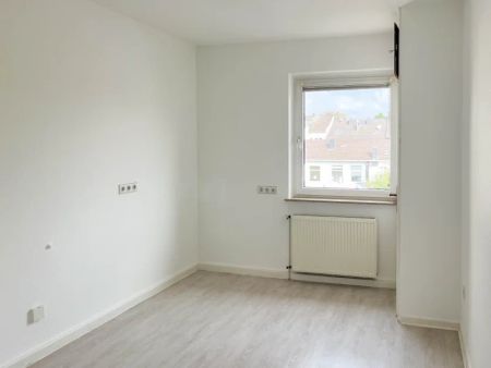 Singlewohnung in zentraler Lage: Renovierte 2-Zimmer Mietwohnung in Wuppertal-Langerfeld! - Photo 5