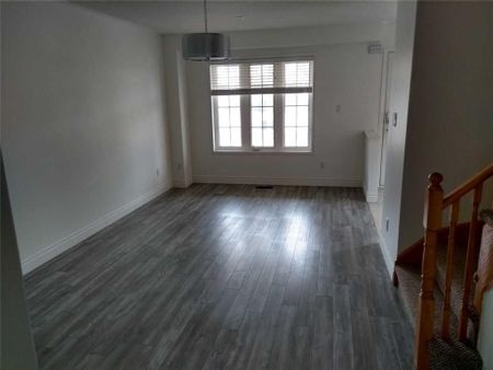 For Lease - 2502 Postmaster Drive, Oakville, Ontario - Photo 3