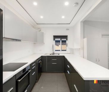 Modern Family Home with Outdoor Entertaining - Photo 3